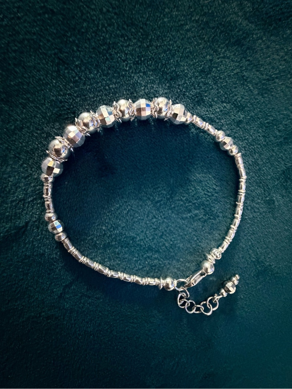 🥀A stunning sterling silver stacking bracelet, a unique and exquisite piece.🥀
